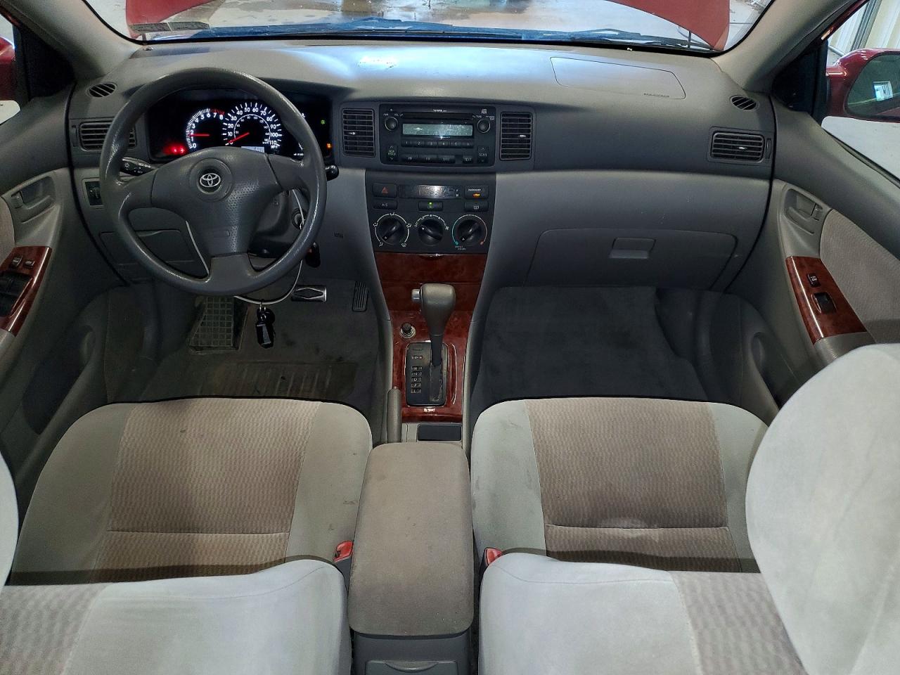 2007 Toyota Corolla Le Red vin: 2T1BR32E47C853946