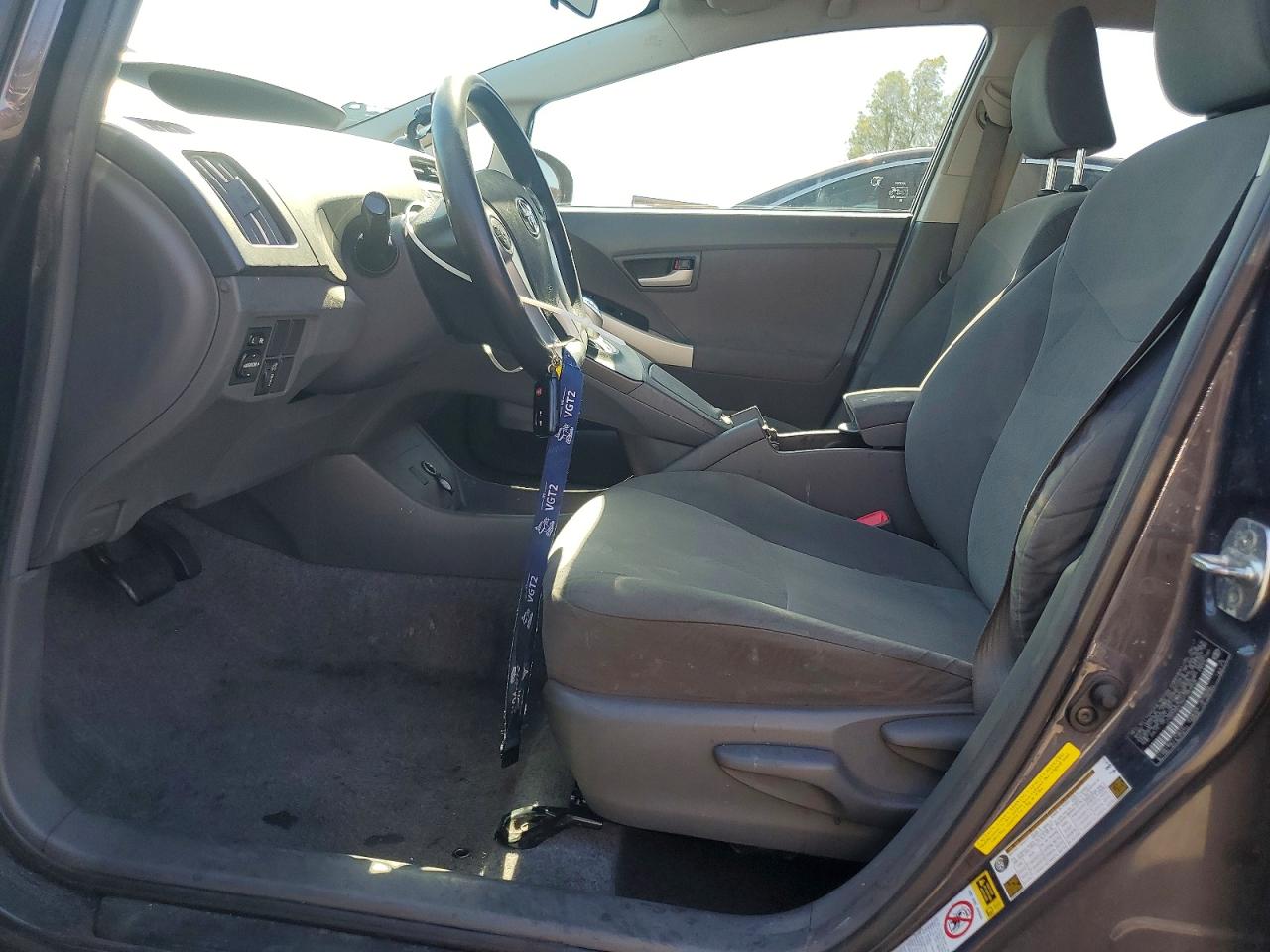 2011 Toyota Prius Two Серый vin: JTDKN3DUXB1384858