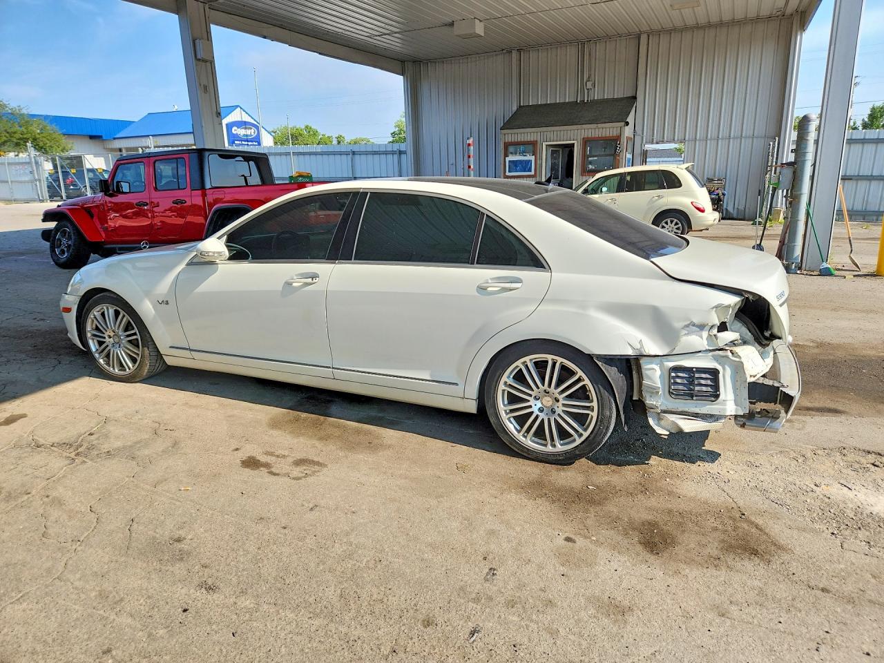 2008 Mercedes-benz S 600 White vin: WDDNG76X38A162246