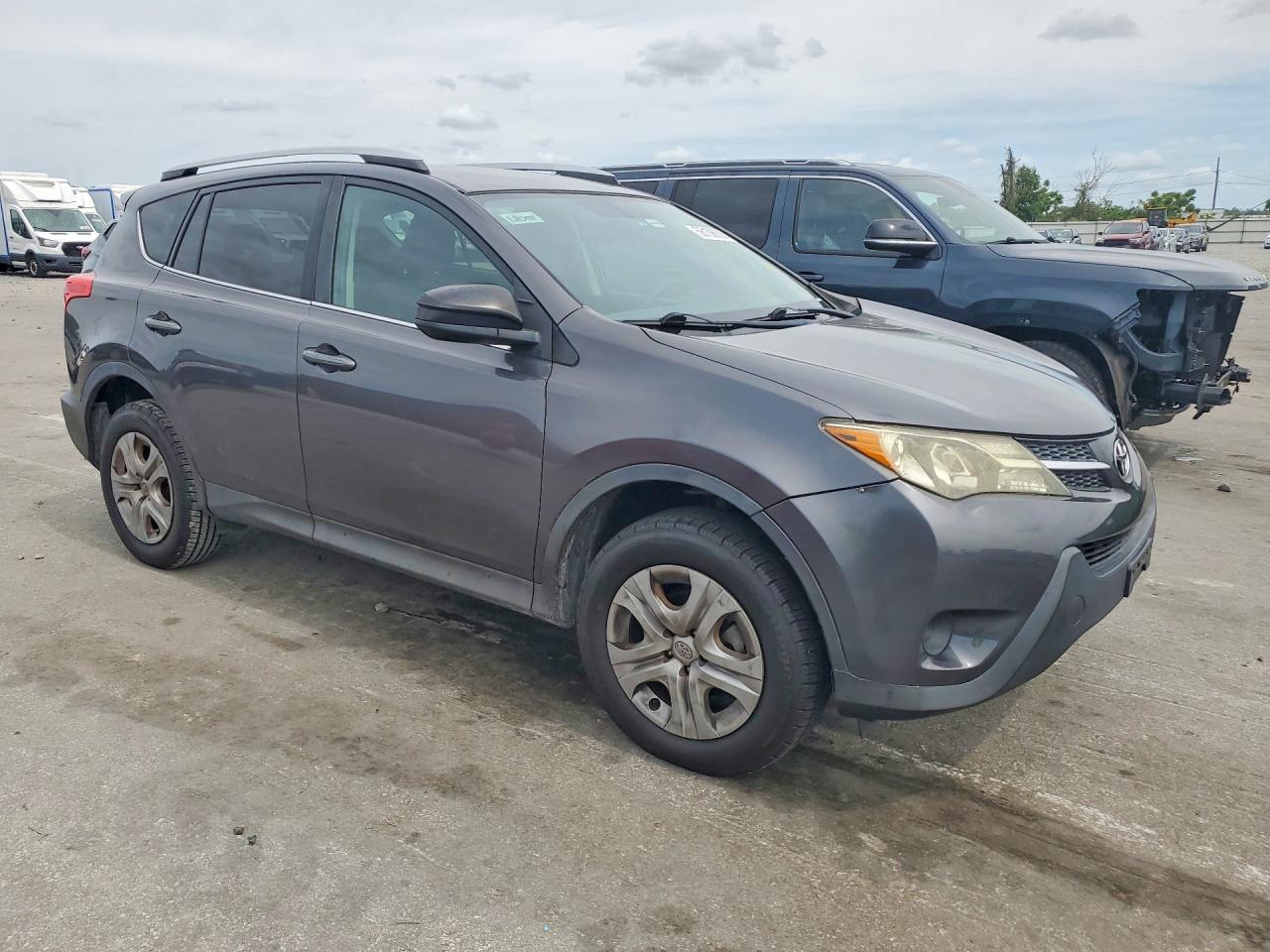 2014 Toyota Rav4 Le Gray vin: 2T3BFREV2EW220999