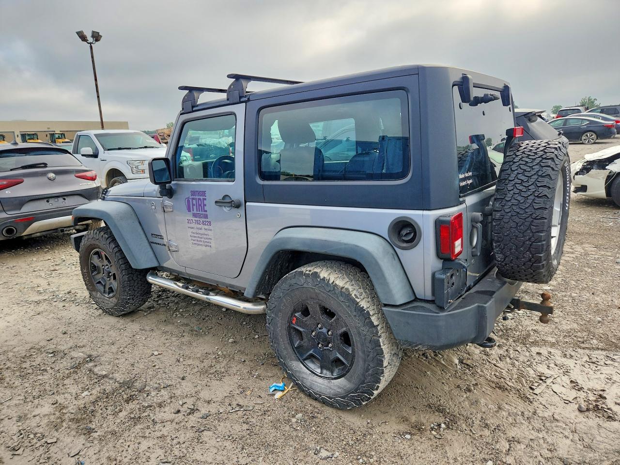 2013 Jeep Wrangler Sport Silver vin: 1C4AJWAG2DL647925