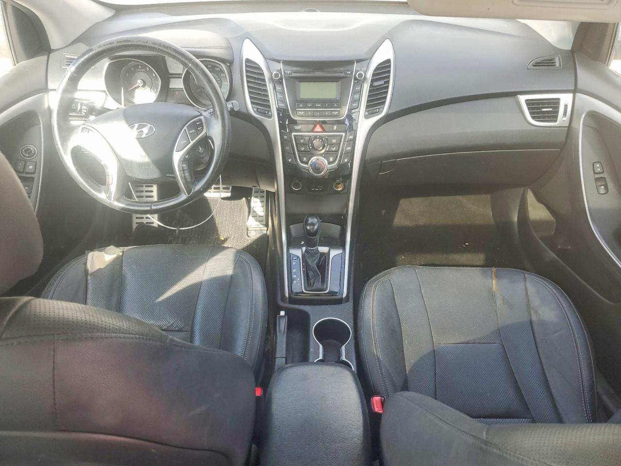 2013 Hyundai Elantra Gt Base Silver vin: KMHD35LEXDU058785