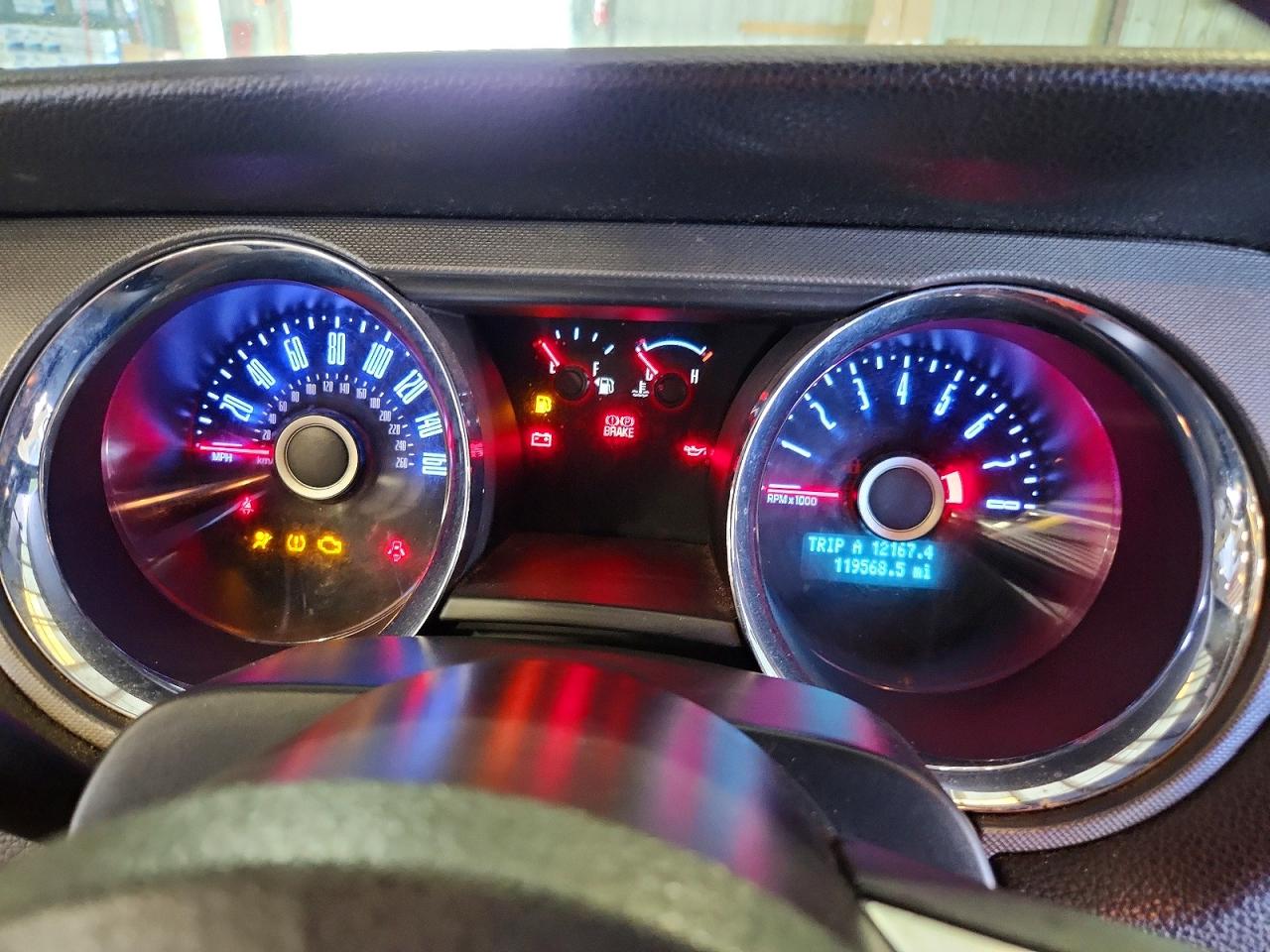 2014 Ford Mustang Black vin: 1ZVBP8AM2E5286915