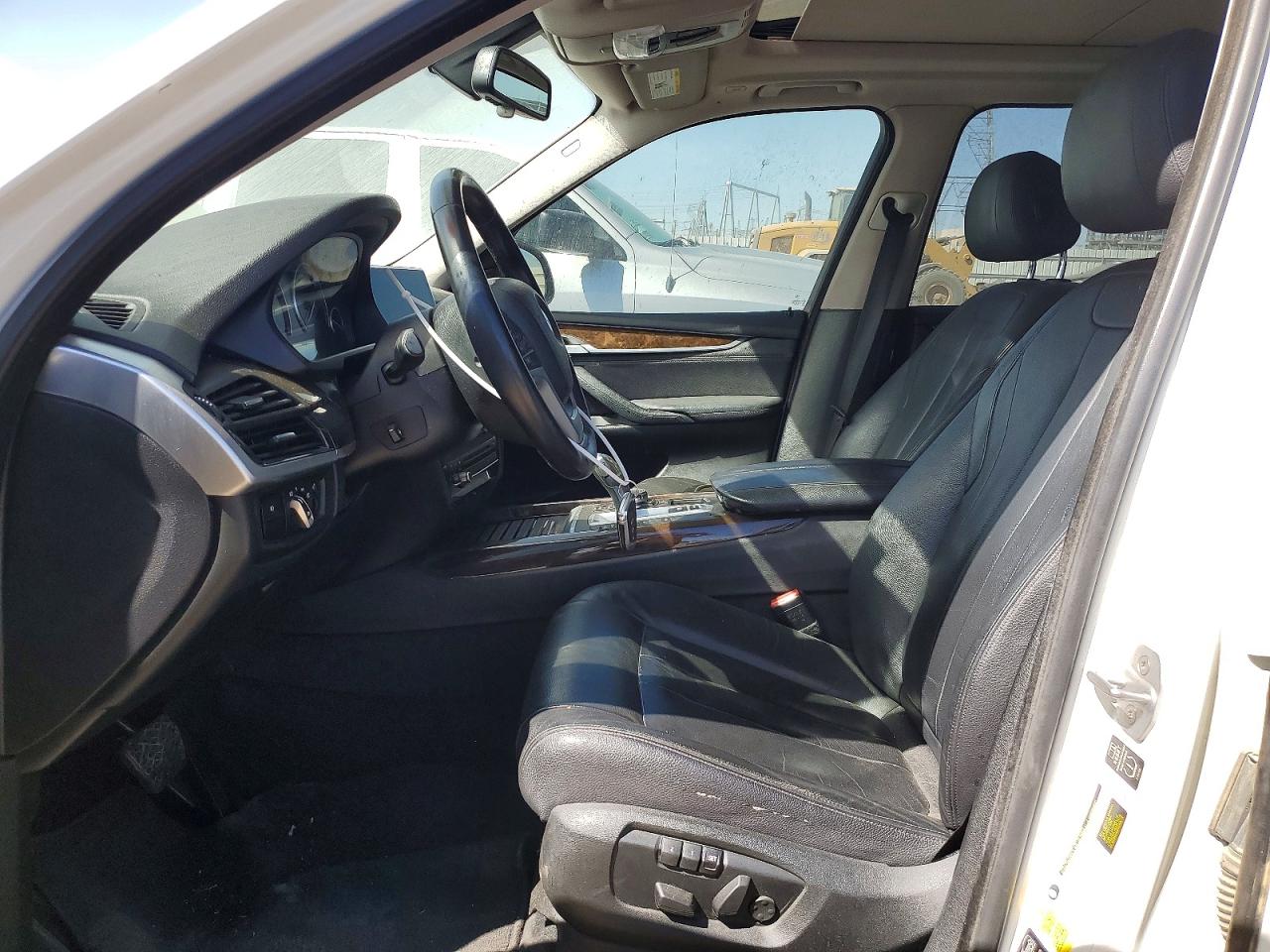 2015 Bmw X5 Xdrive35i White vin: 5UXKR0C5XF0K62718