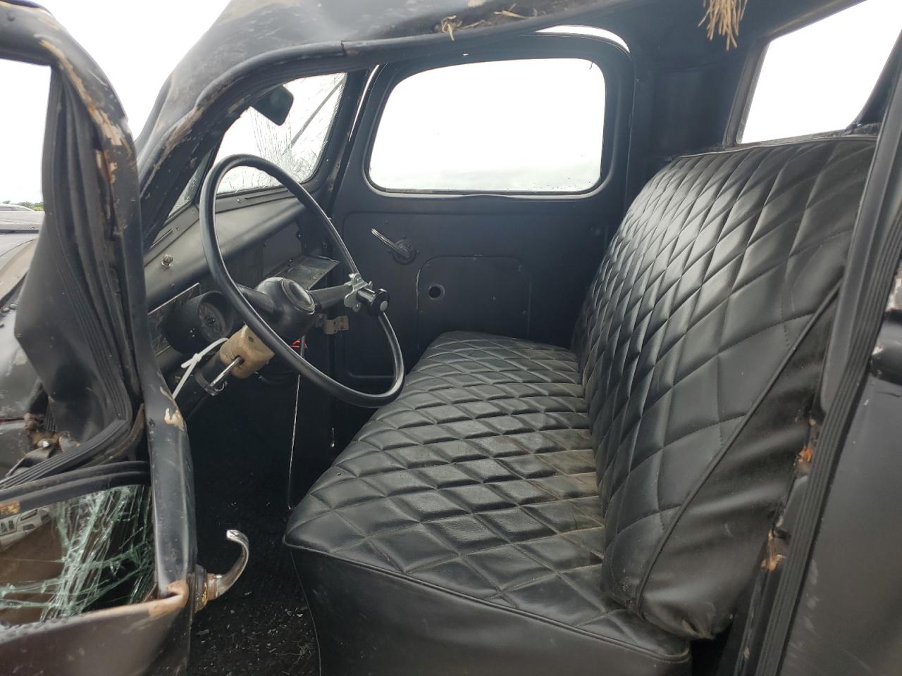 1946 Ford 1/2 Ton Black vin: 1043939