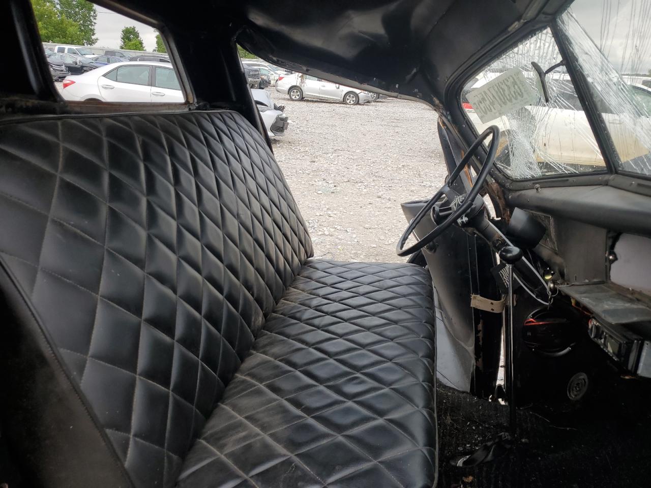 1946 Ford 1/2 Ton Black vin: 1043939