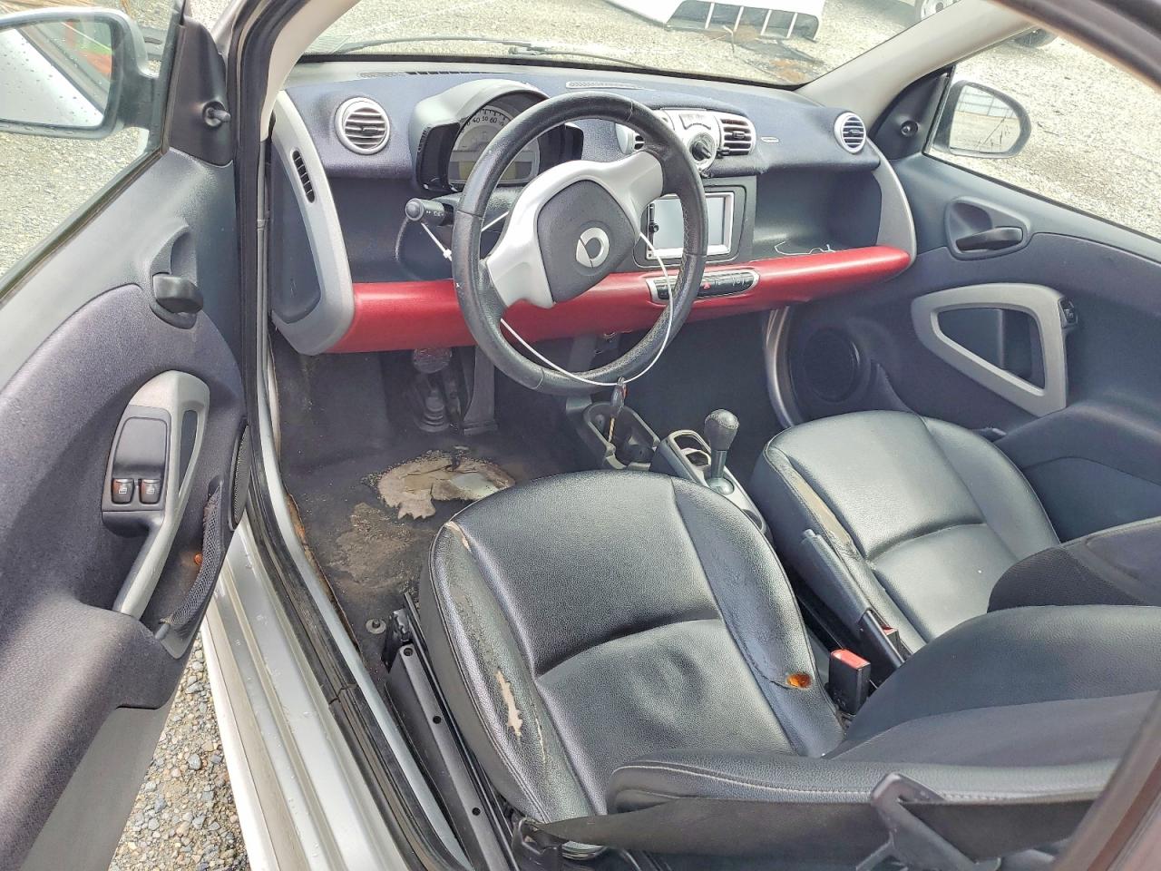 2015 Smart Fortwo Pure White vin: WMEEJ3BA1FK805658