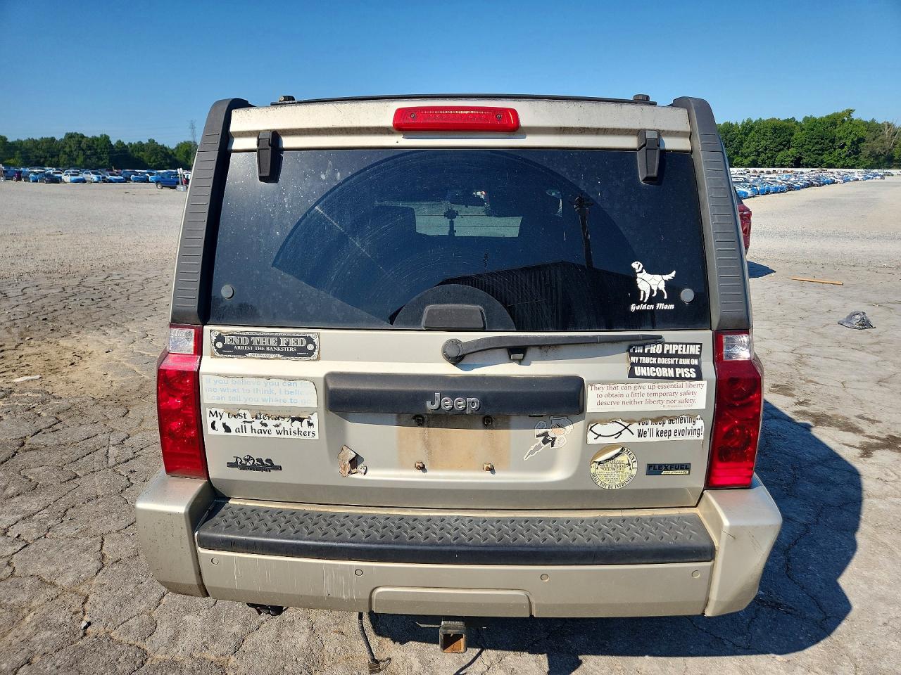 2007 Jeep Commander Бежевый vin: 1J8HH48P57C619571