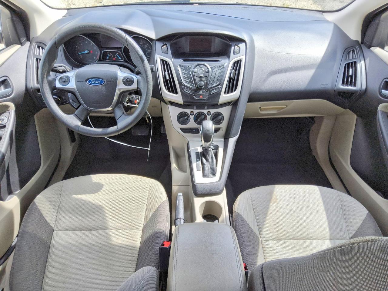 2014 Ford Focus Se White vin: 1FADP3F22EL345890