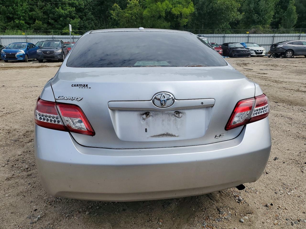 2011 Toyota Camry Le Silver vin: 4T1BF3EK5BU770558