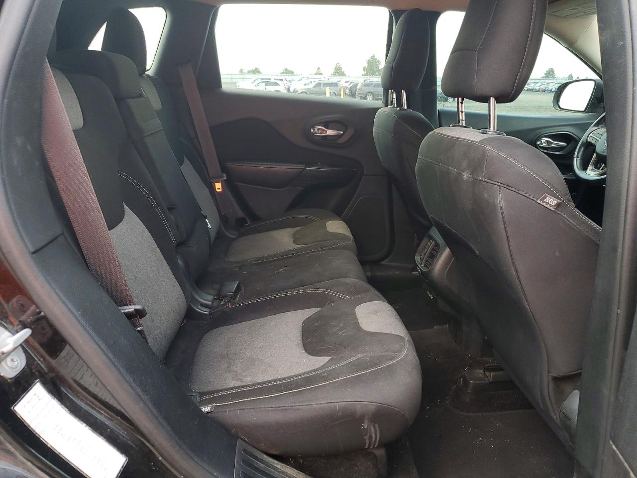 2014 Jeep Cherokee Latitude Black vin: 1C4PJMCS8EW321336