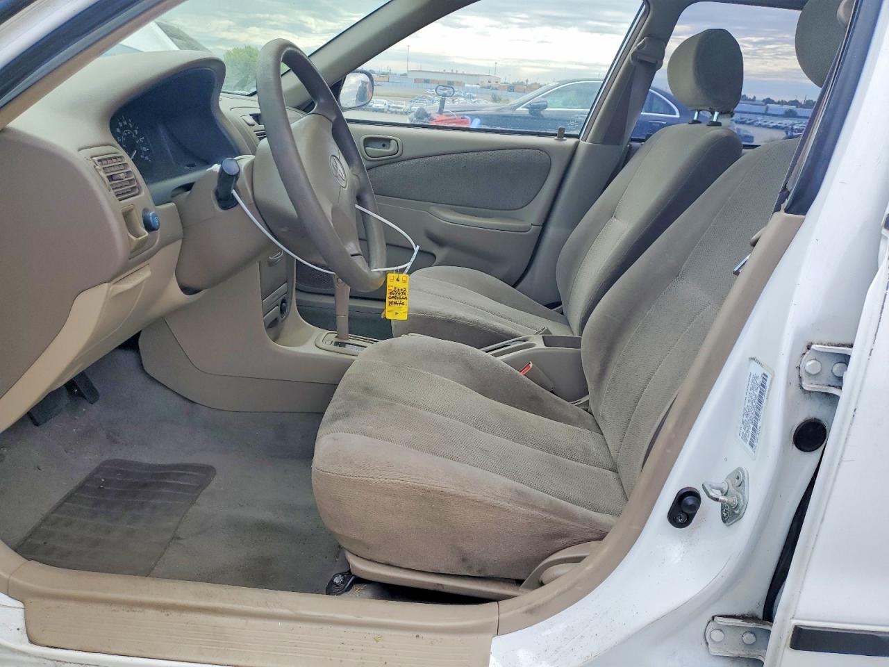 2002 Toyota Corolla Ce White vin: 1NXBR12E02Z585750