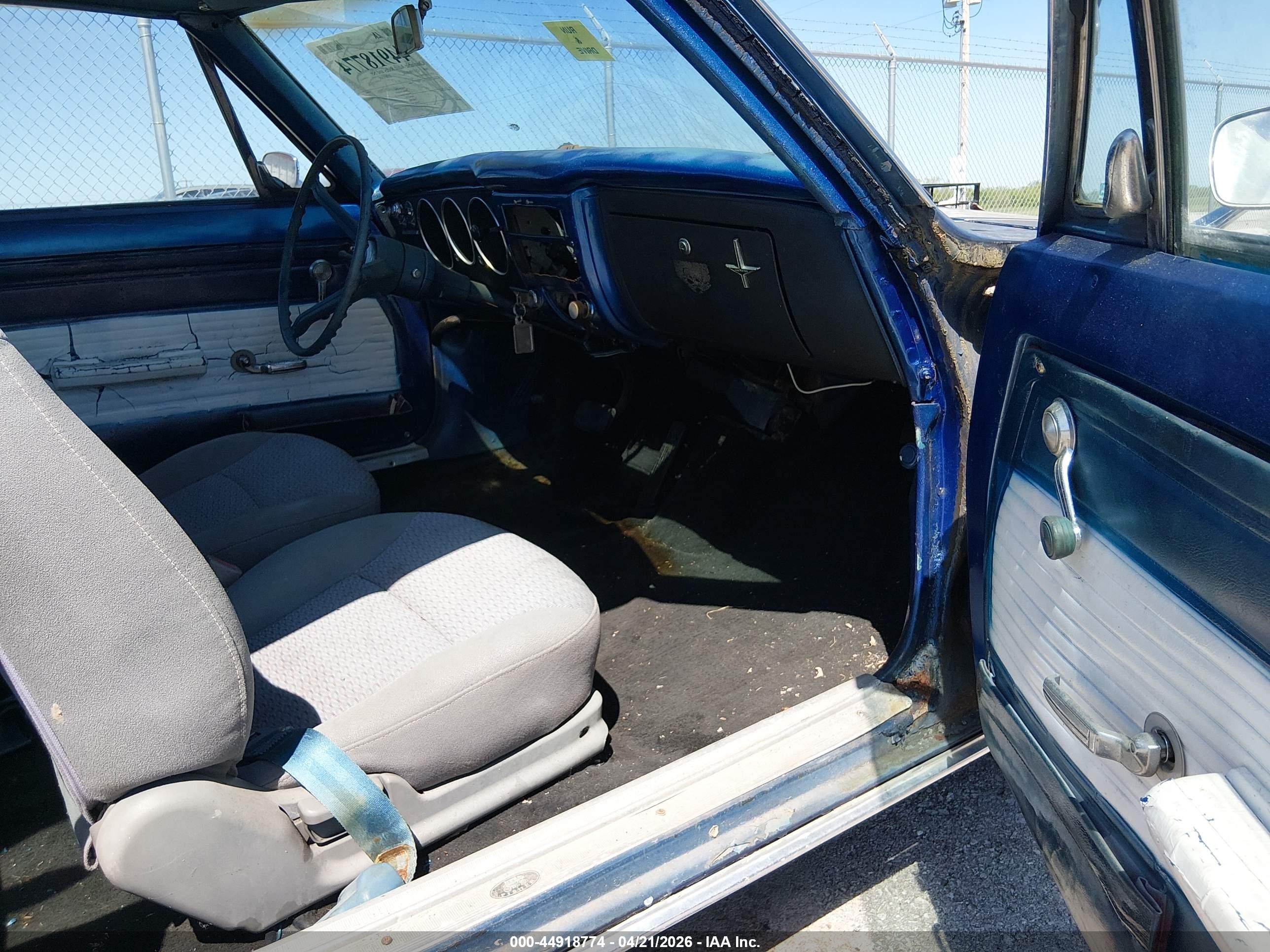 1968 Chevrolet Corvair   Blue vin: 105378W114327    