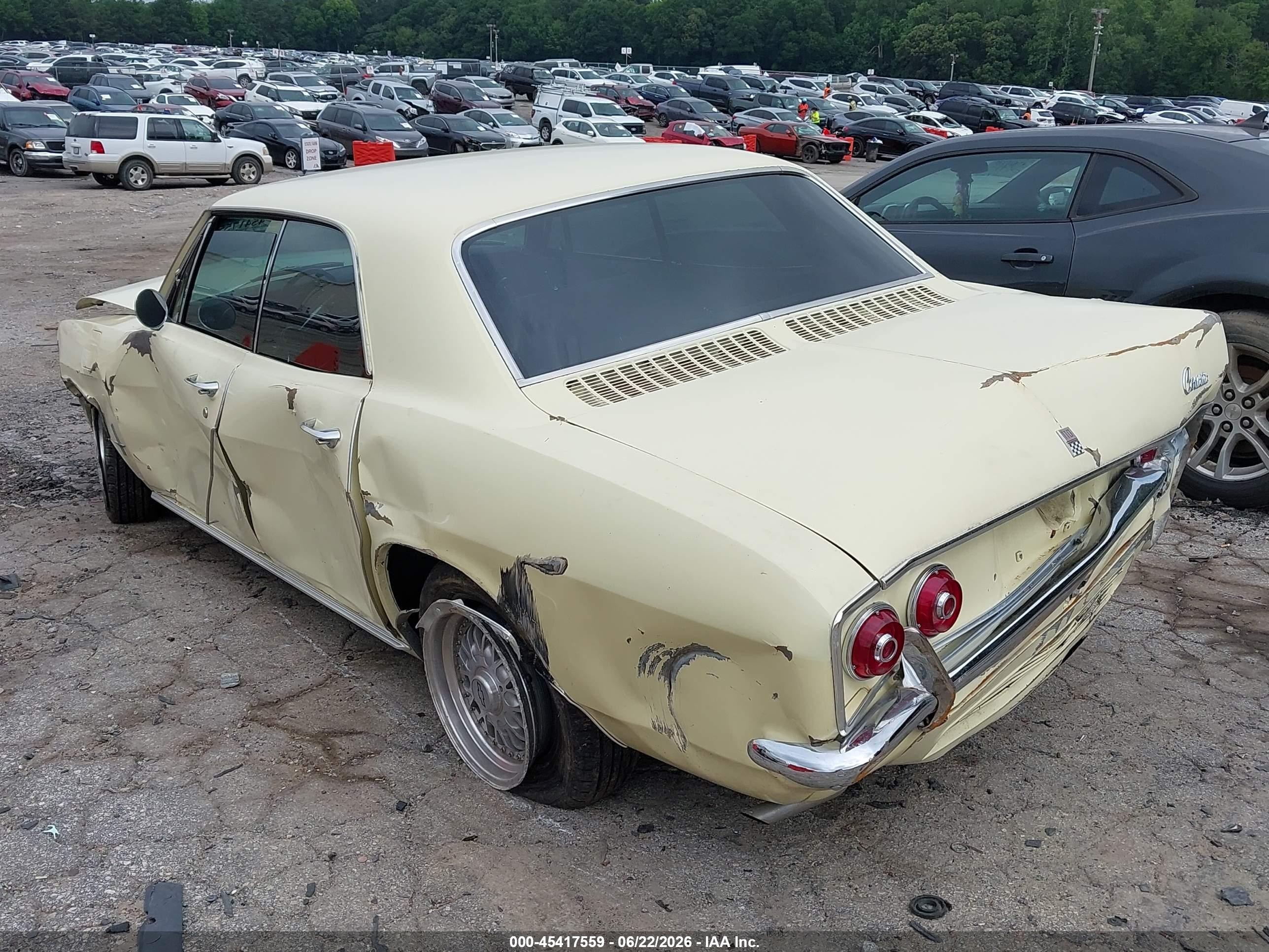 1970 Chevrolet Corvair Yellow vin: 105396L106998