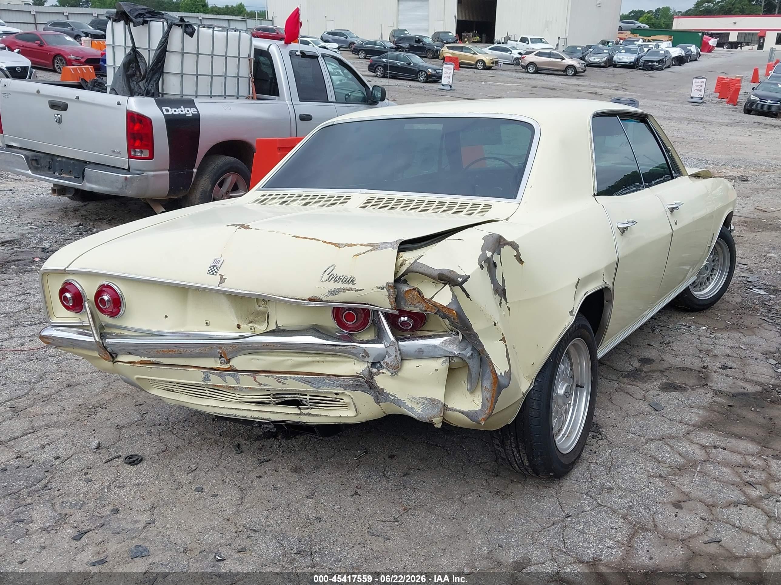 1970 Chevrolet Corvair Yellow vin: 105396L106998