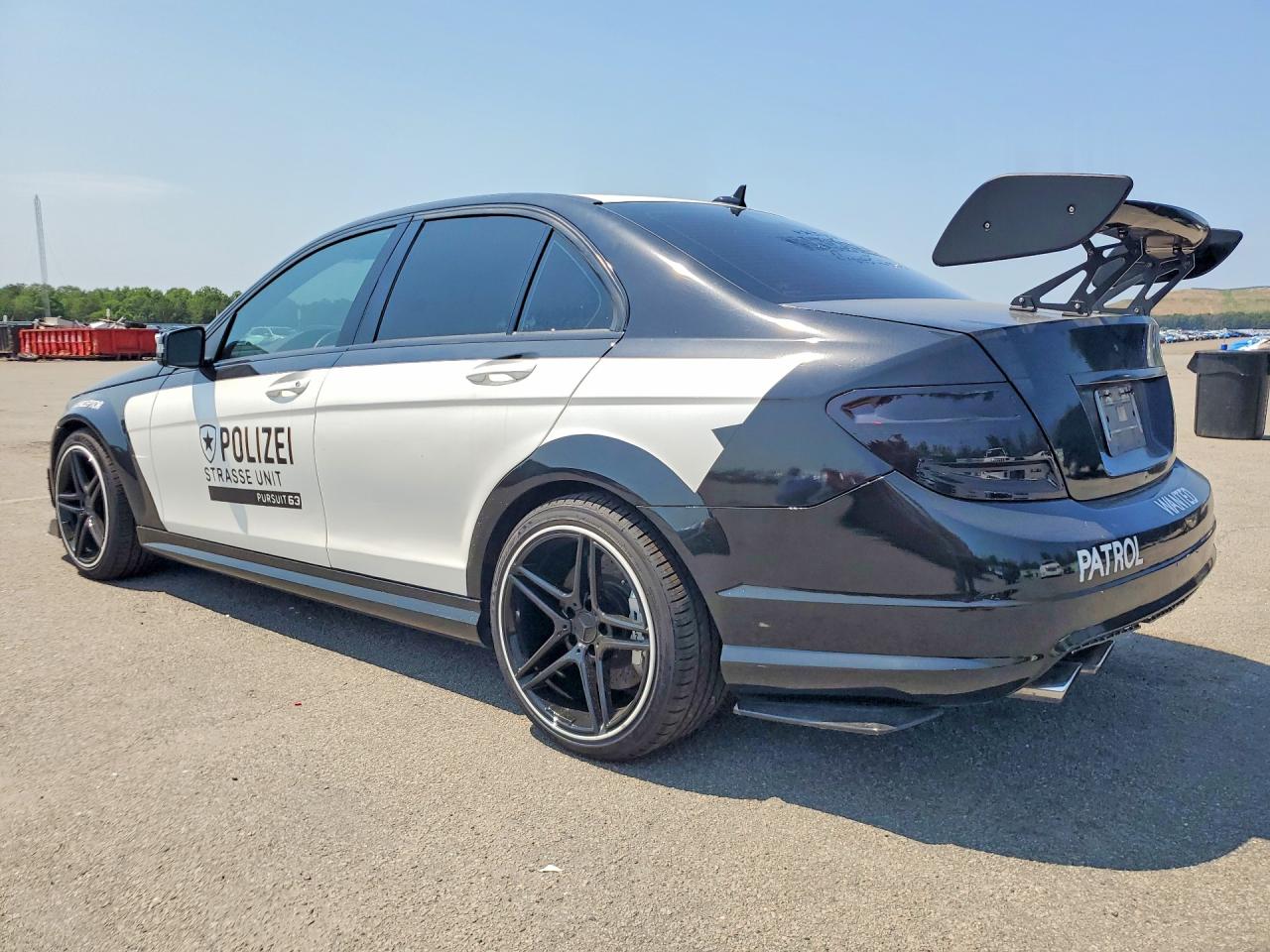 2010 Mercedes-benz C 63 Amg Two Tone vin: WDDGF7HB6AF380140