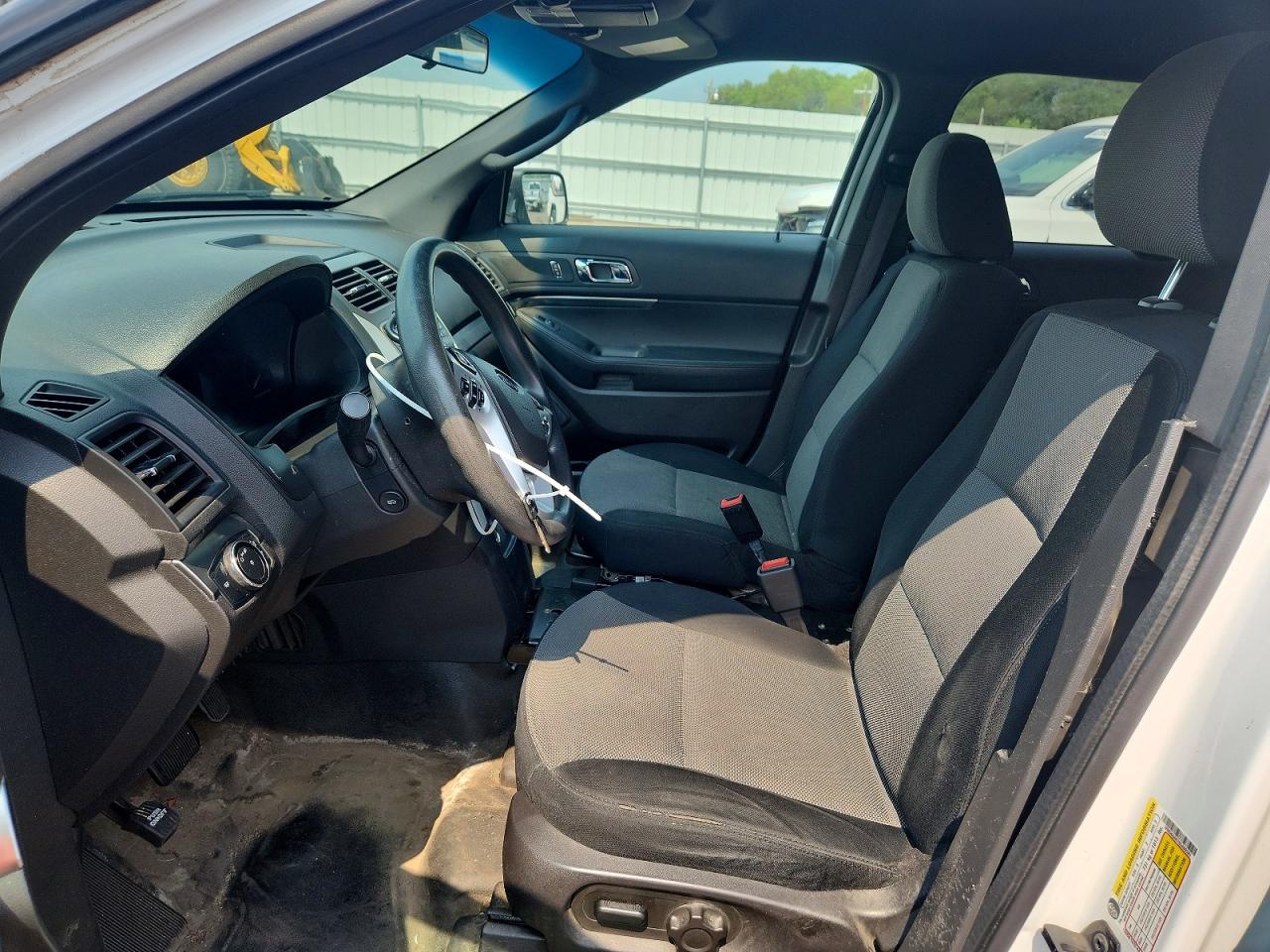 2014 Ford Explorer Police Interceptor White vin: 1FM5K8AR7EGA09381