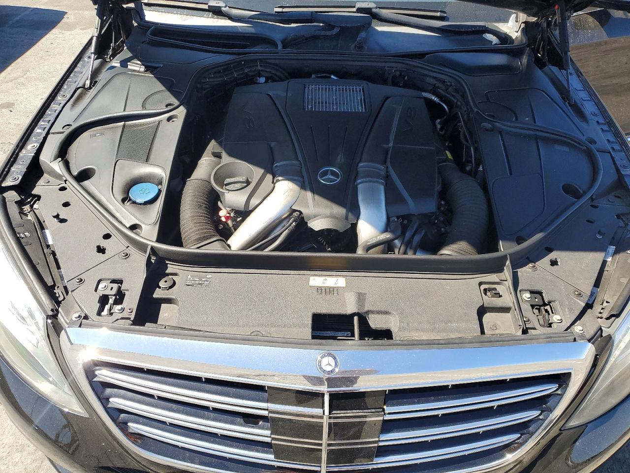 2015 Mercedes-benz S 550 Black vin: WDDUG8CB8FA118511