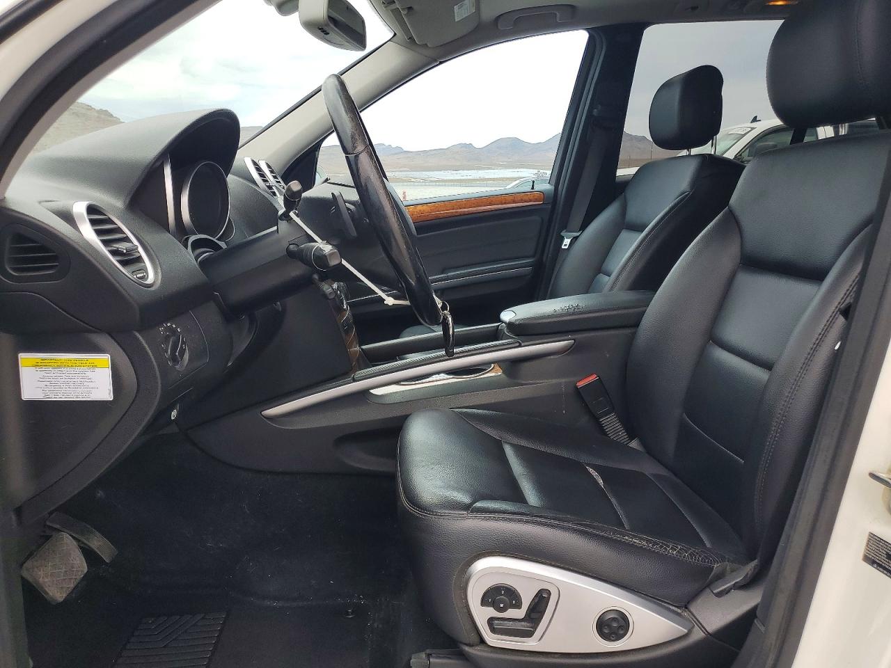 2009 Mercedes-benz Ml White vin: 4JGBB25EX9A484538