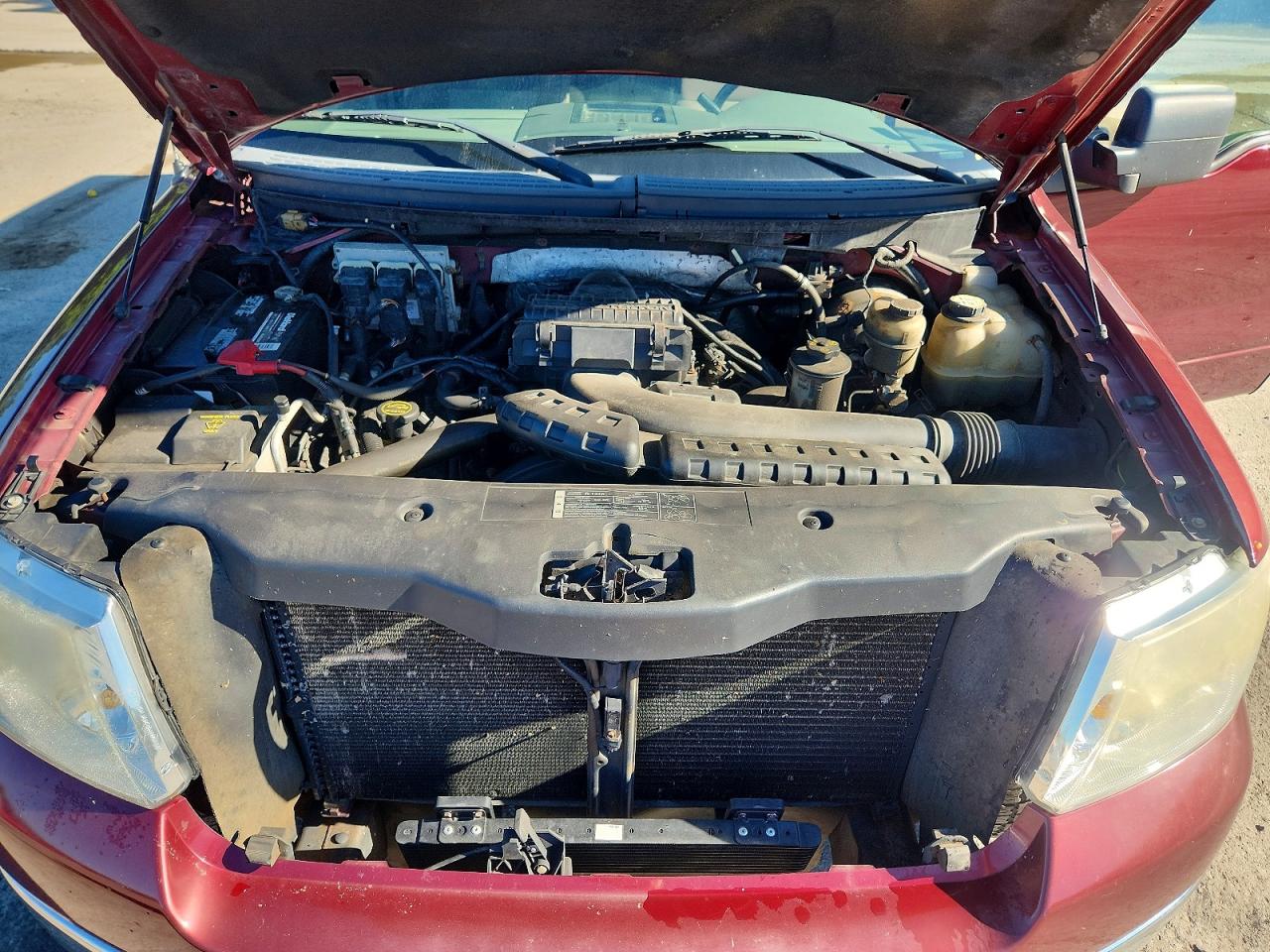 2006 Ford F150 Burgundy vin: 1FTPX14506FA84509
