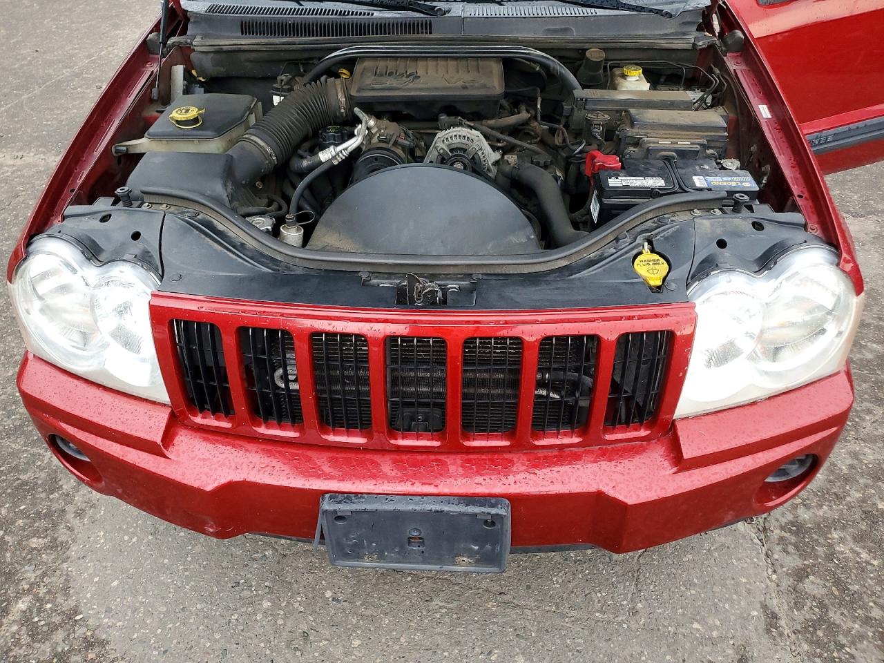 2005 Jeep Grand Cherokee Laredo Red vin: 1J4GS48K15C724477