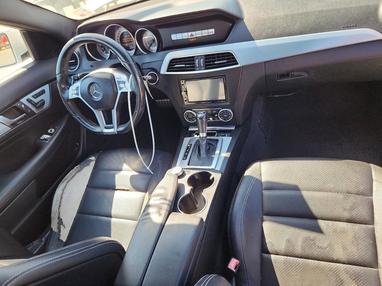 2014 Mercedes-benz C 250 White vin: WDDGJ4HB2EG295406