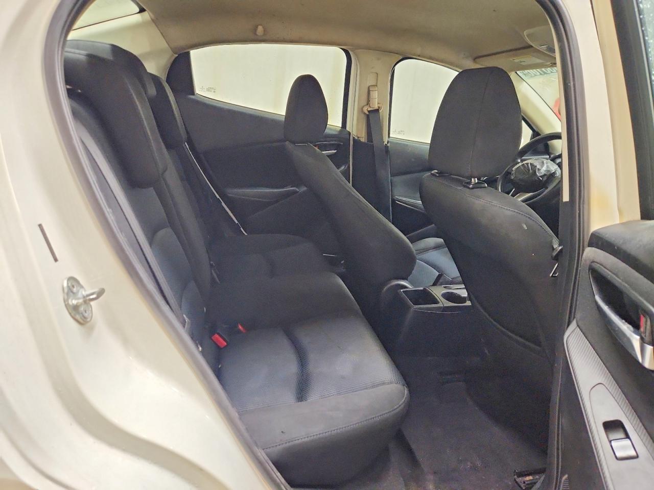 2018 Toyota Yaris Ia Base White vin: 3MYDLBYVXJY311299