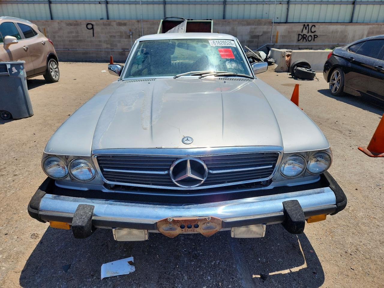 1977 Mercedes-benz 450 Silver vin: 10702412017694