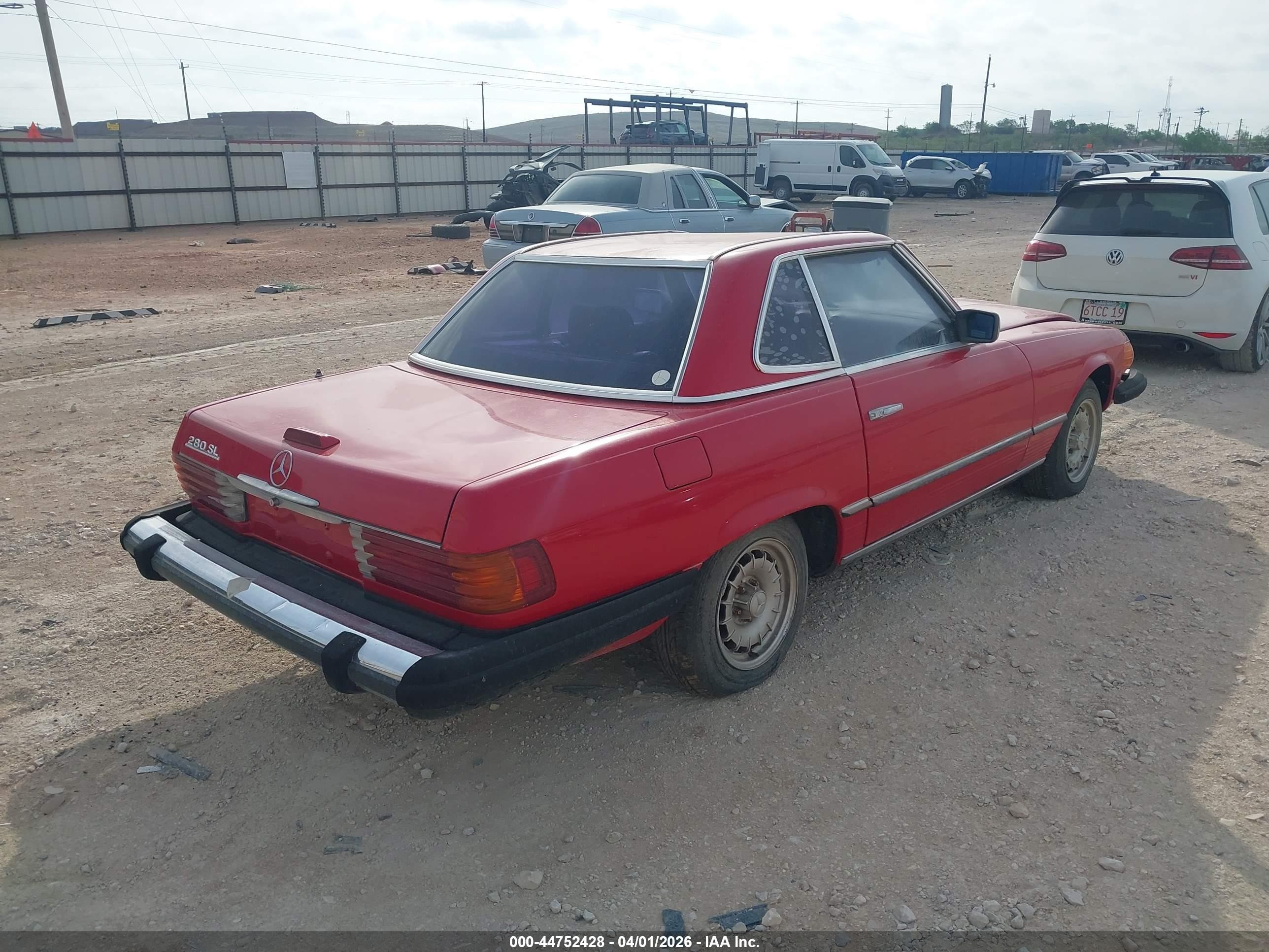 1980 Mercedes 280sl   Красный vin: 10704210008929   