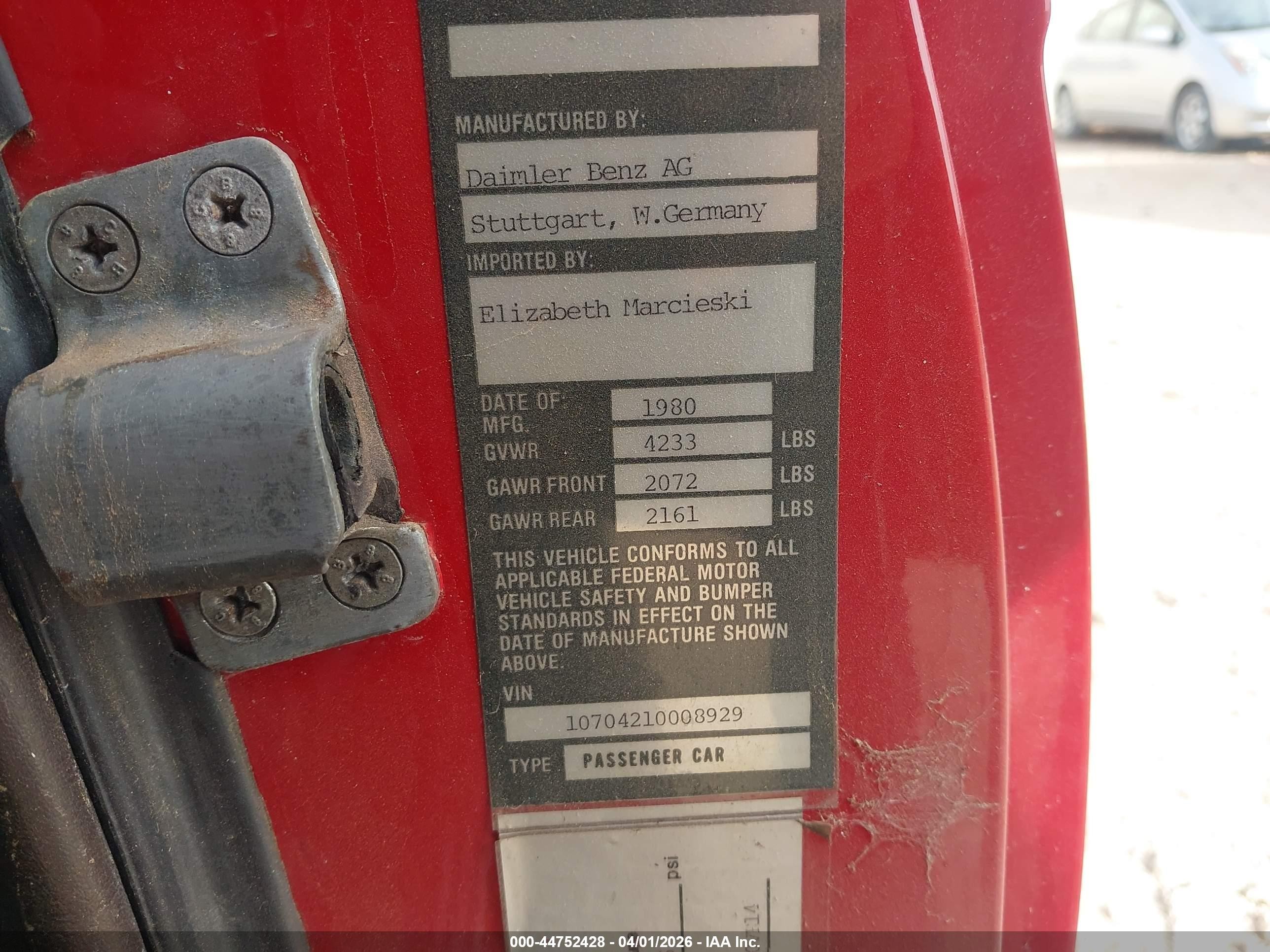 1980 Mercedes 280sl   Красный vin: 10704210008929   