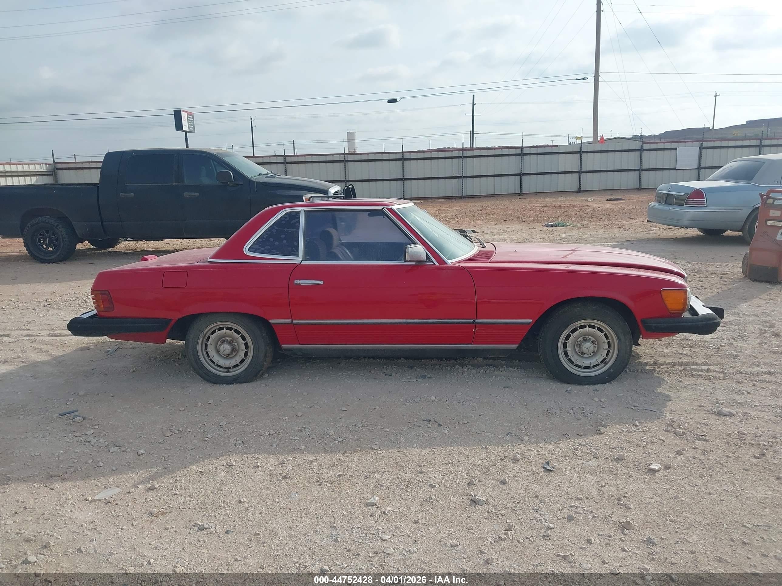 1980 Mercedes 280sl   Красный vin: 10704210008929   