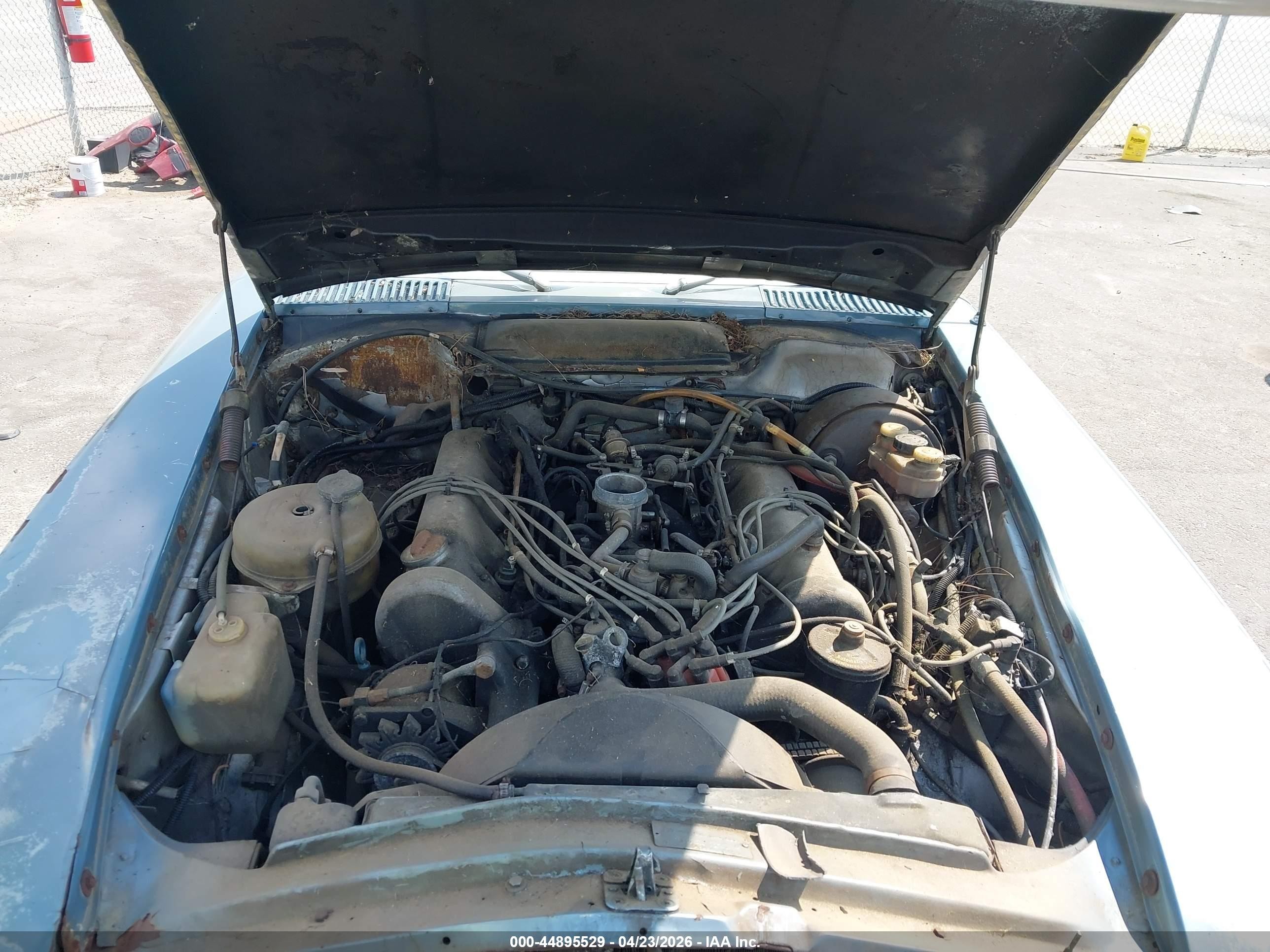 1972 Mercedes-benz Sl-class   Light Blue vin: 10704412002710   
