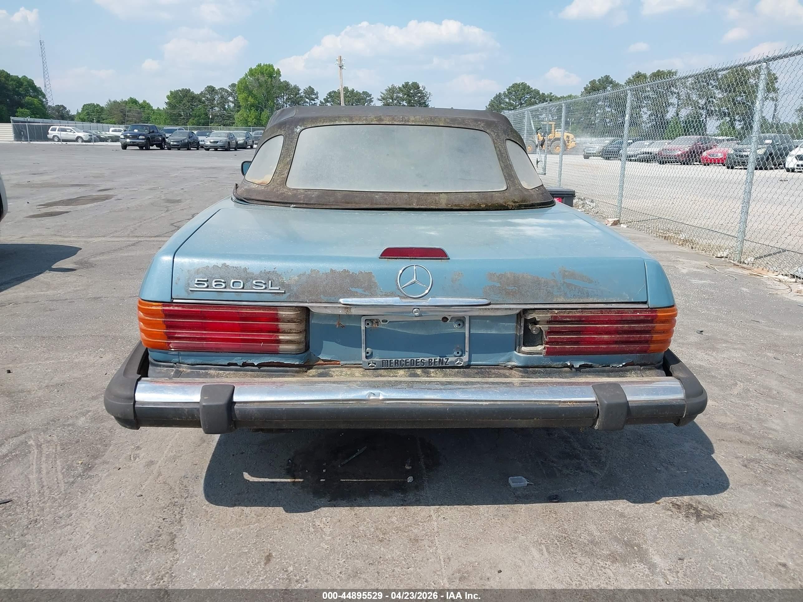 1972 Mercedes-benz Sl-class   Light Blue vin: 10704412002710   