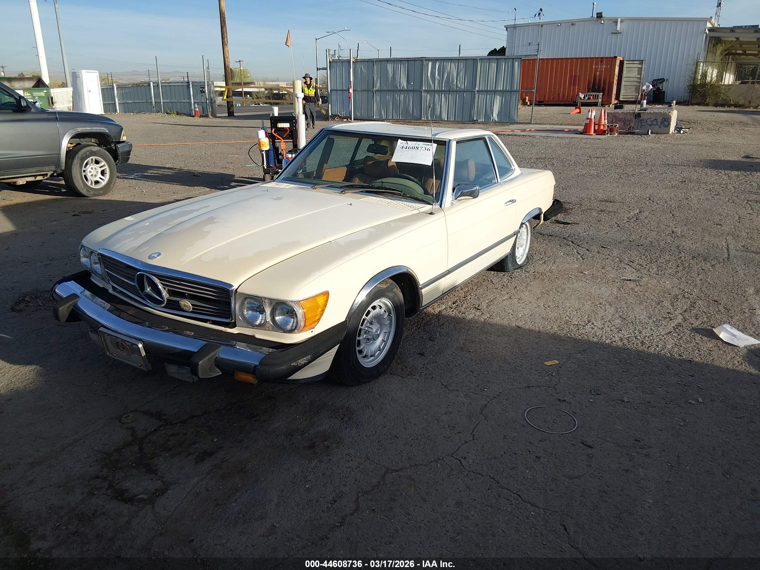 1974 Mercedes-benz 450sl   White vin: 10704412019588   