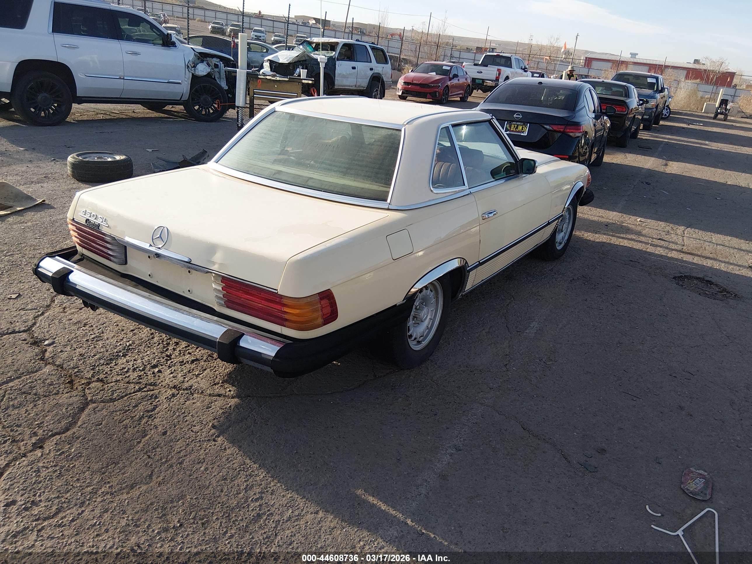 1974 Mercedes-benz 450sl   White vin: 10704412019588   
