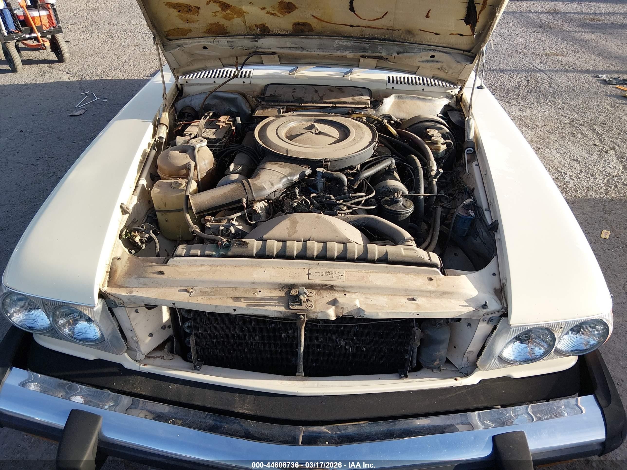 1974 Mercedes-benz 450sl   White vin: 10704412019588   