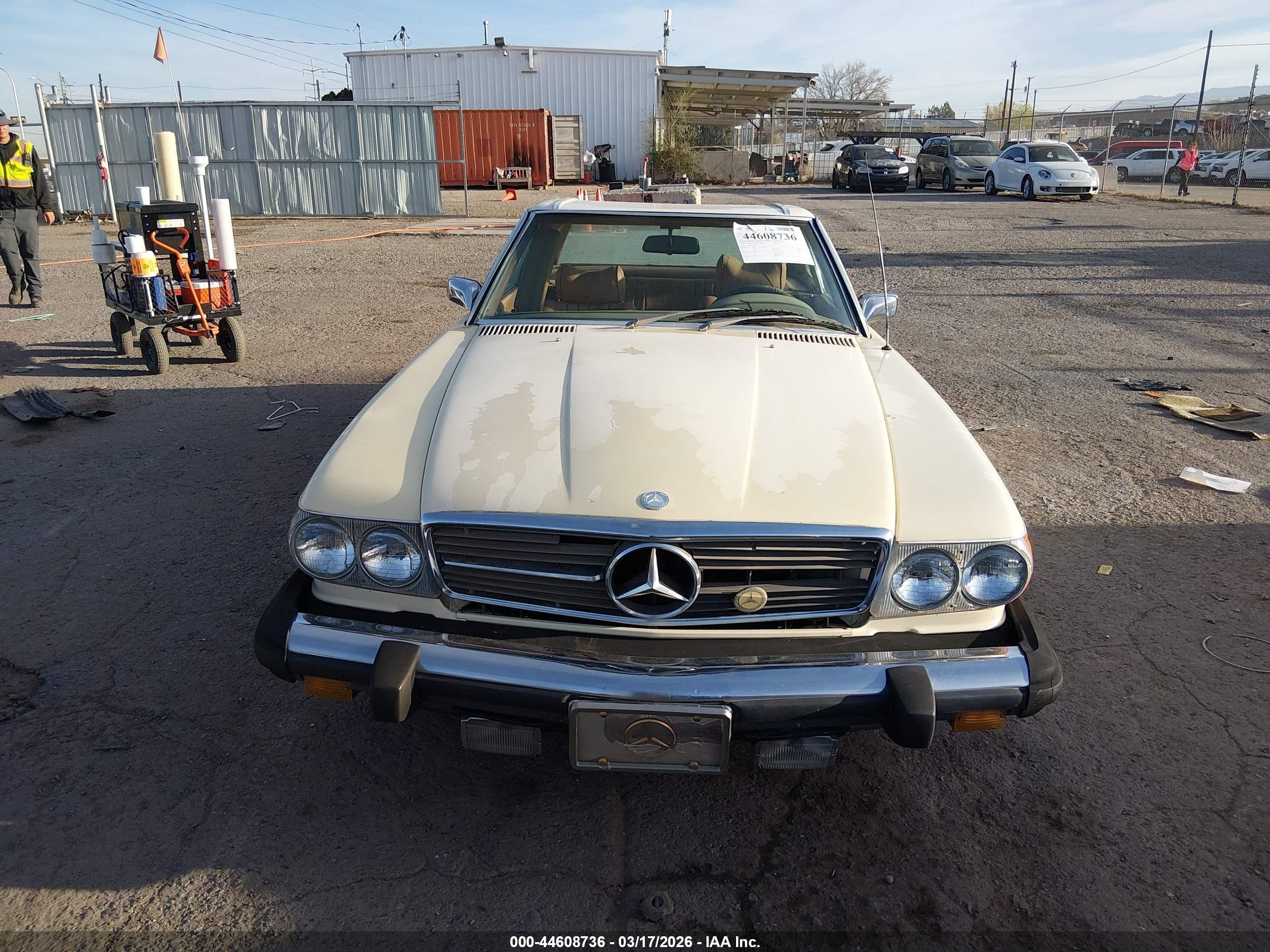 1974 Mercedes-benz 450sl   White vin: 10704412019588   