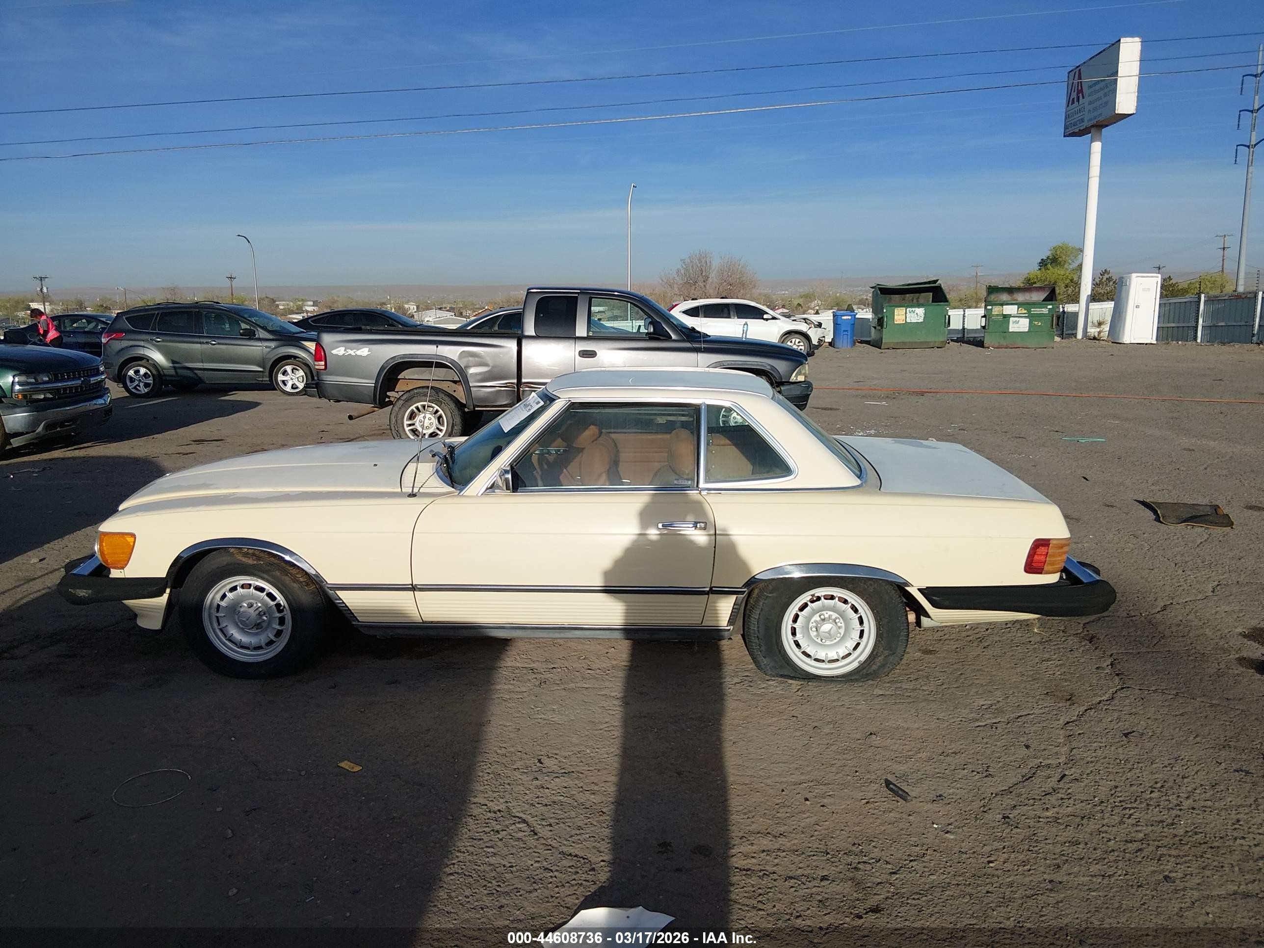1974 Mercedes-benz 450sl   White vin: 10704412019588   