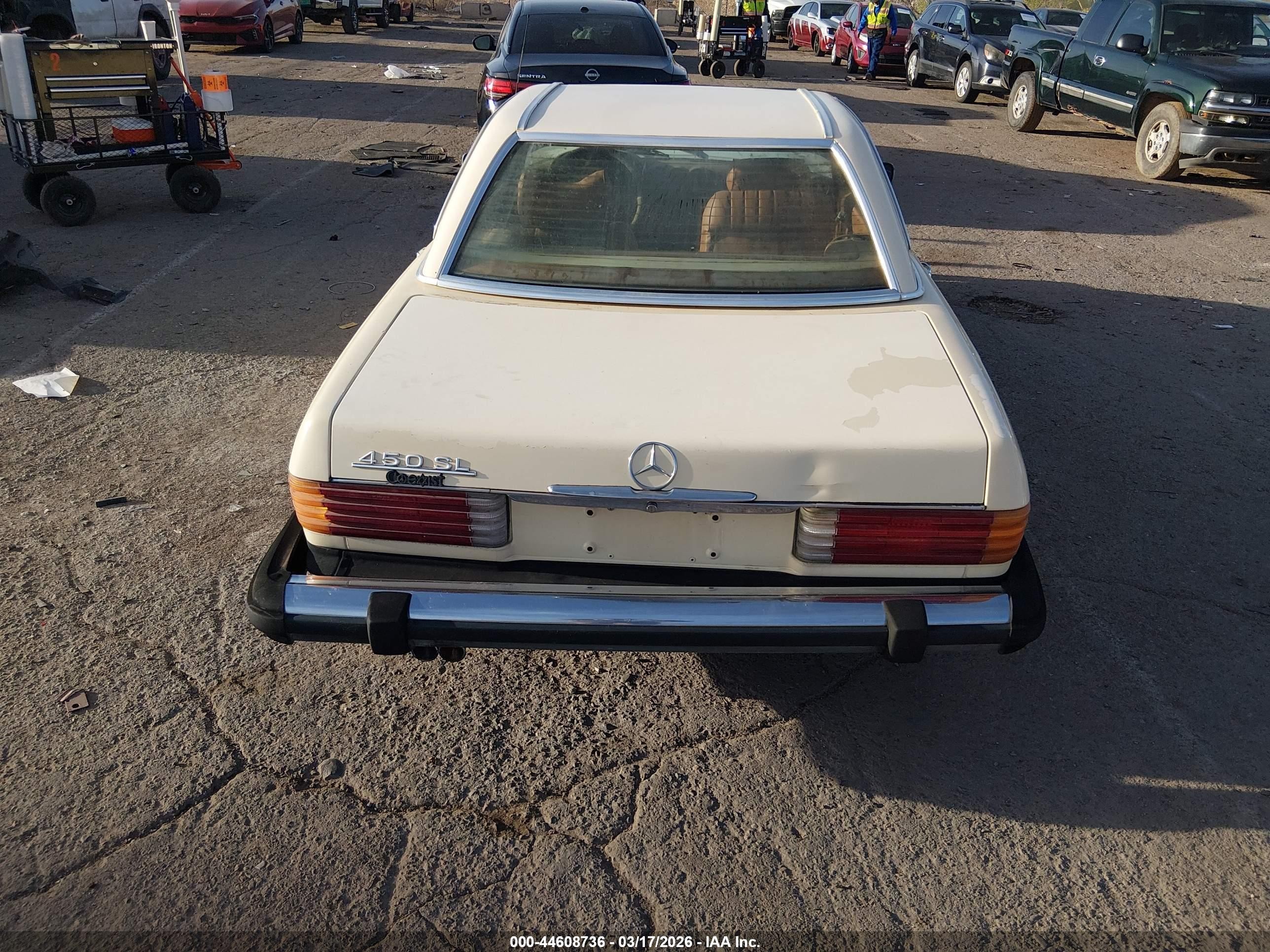 1974 Mercedes-benz 450sl   White vin: 10704412019588   