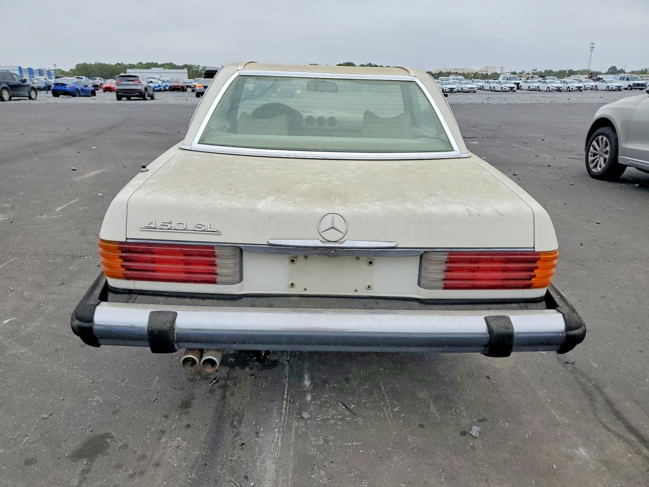 1975 Mercedes Benz 450 Cream vin: 10704412026910