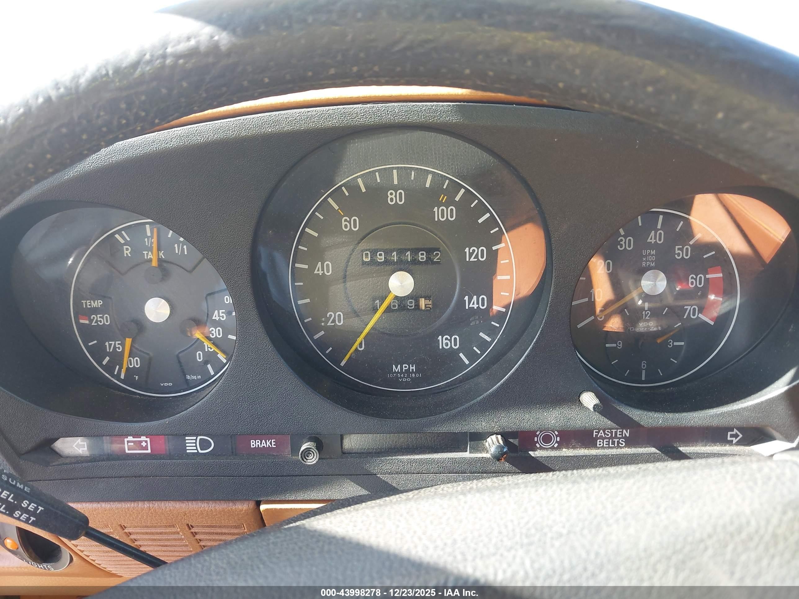 1976 Mercedes-benz 450 Sl   Champagne vin: 10704412029091   
