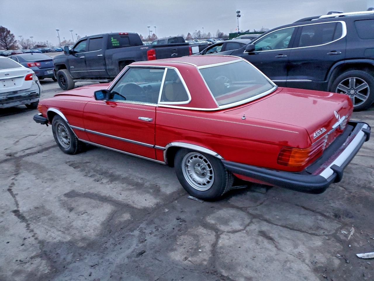 1980 Mercedes Benz 450 Red vin: 10704412058935