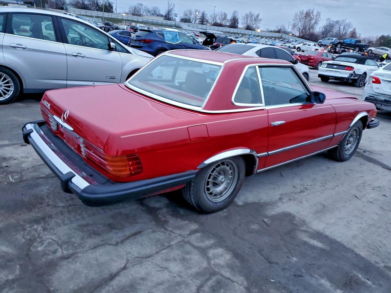 1980 Mercedes Benz 450 Red vin: 10704412058935
