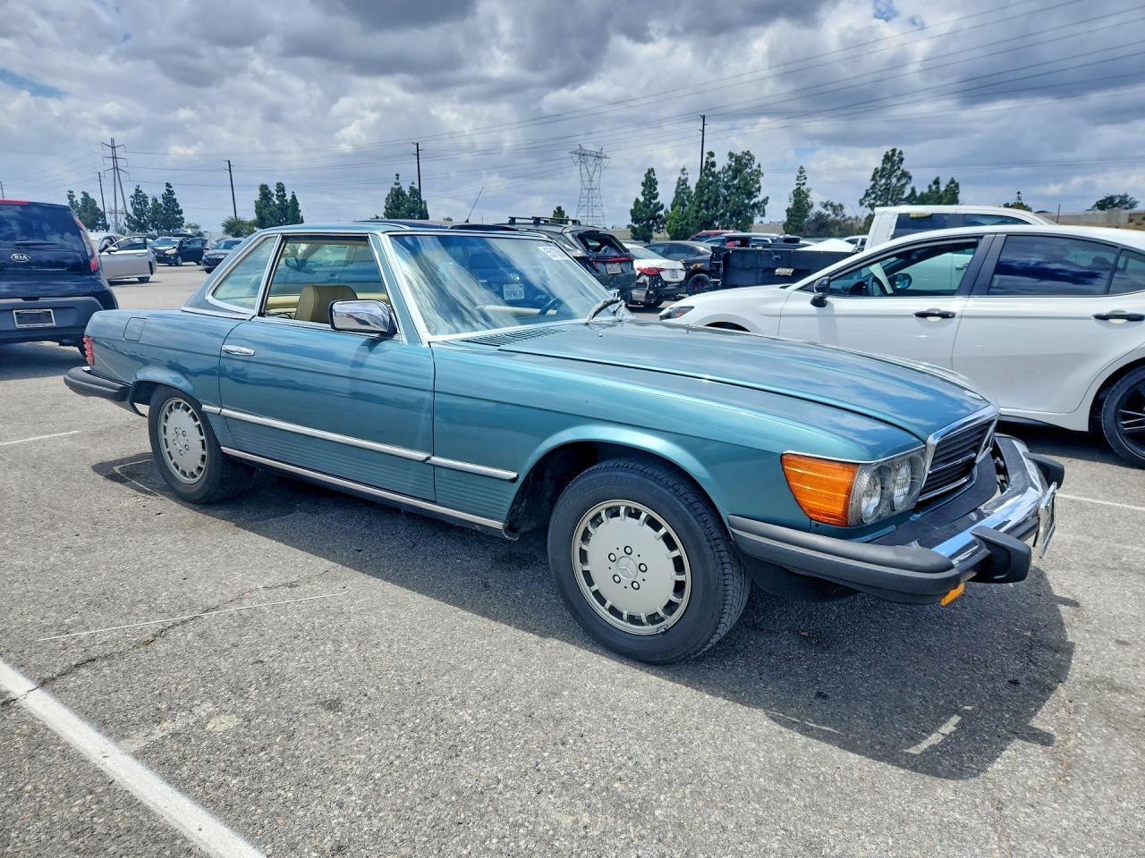 1980 Mercedes-benz B Turquoise vin: 10704412064500
