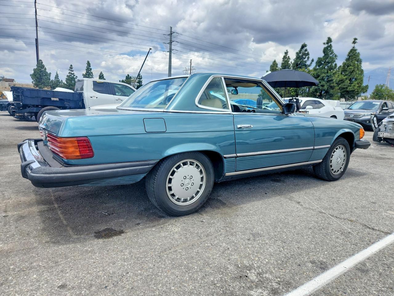 1980 Mercedes-benz B Turquoise vin: 10704412064500