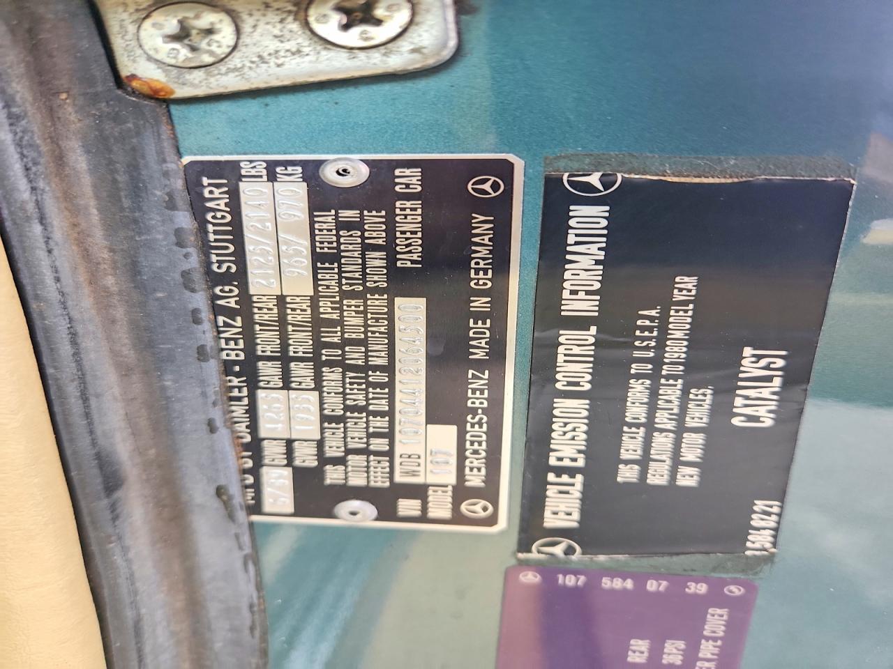 1980 Mercedes-benz B Turquoise vin: 10704412064500