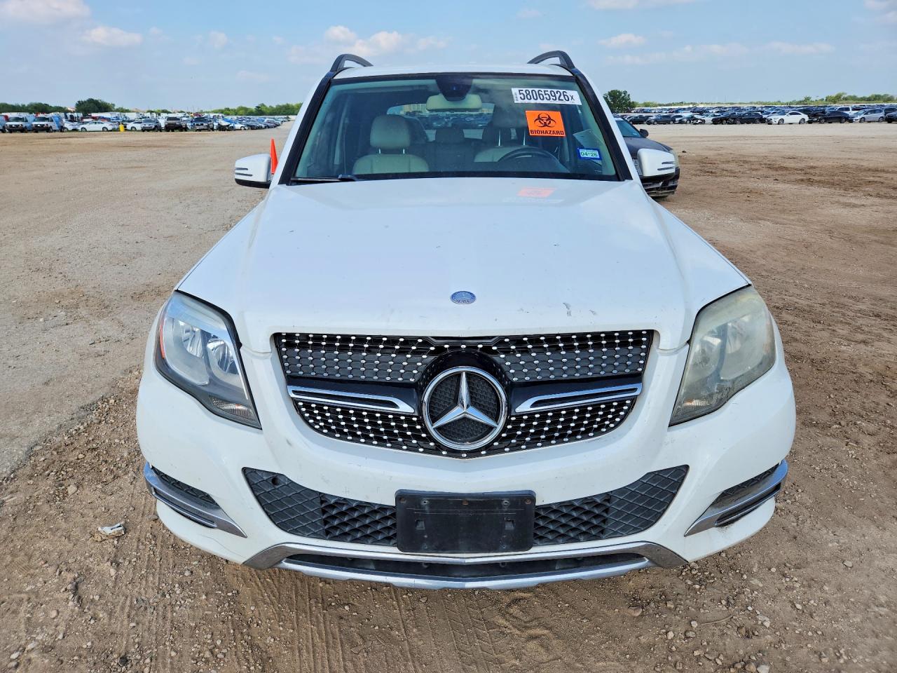 2014 Mercedes-benz Glk 350 White vin: WDCGG5HB0EG333322
