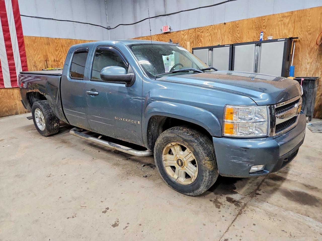 2007 Chevrolet Silverado K1500 Blue vin: 2GCEK19J371722157