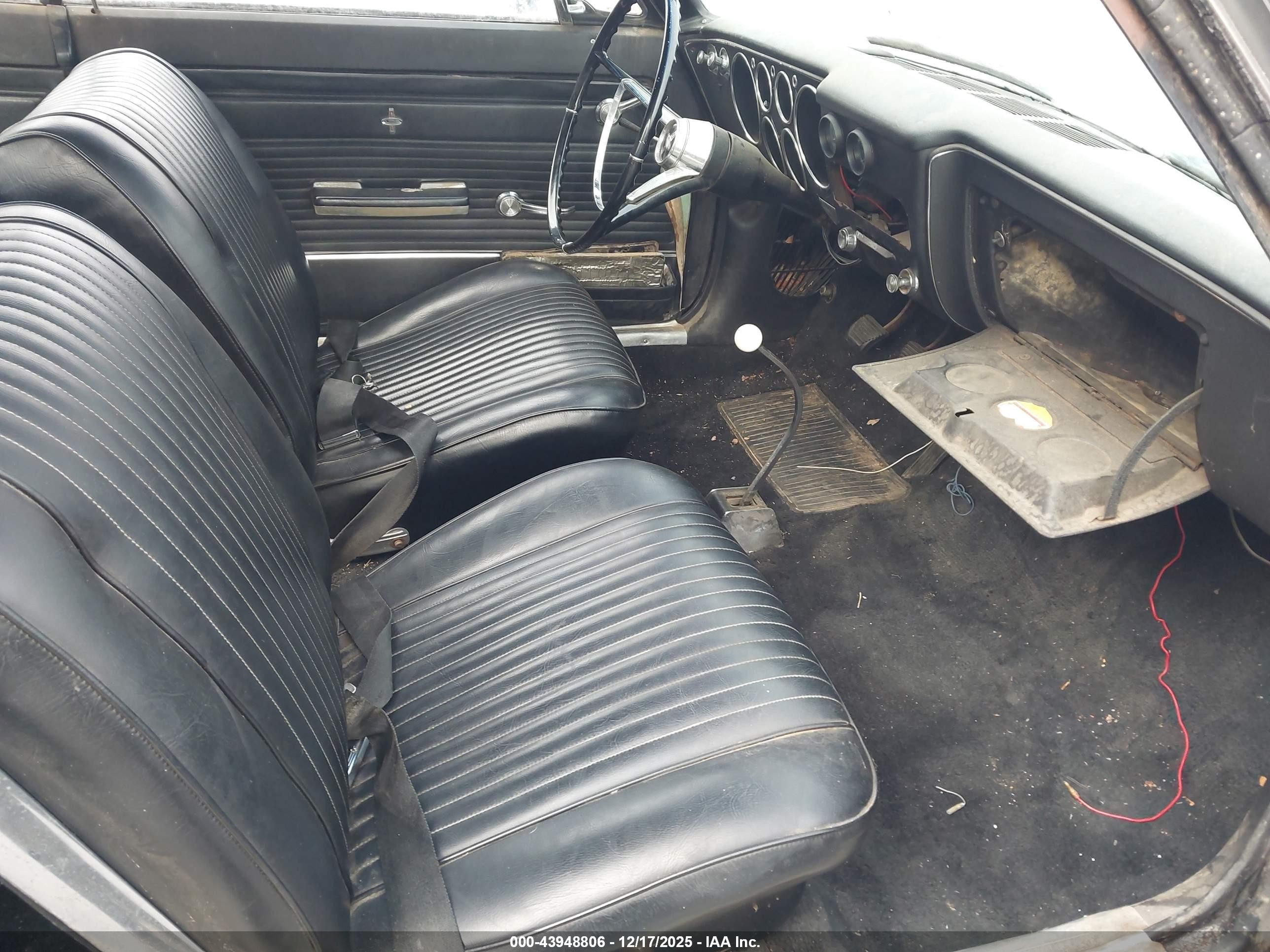 1965 Chevrolet Corvair   Черный vin: 107375L115244    