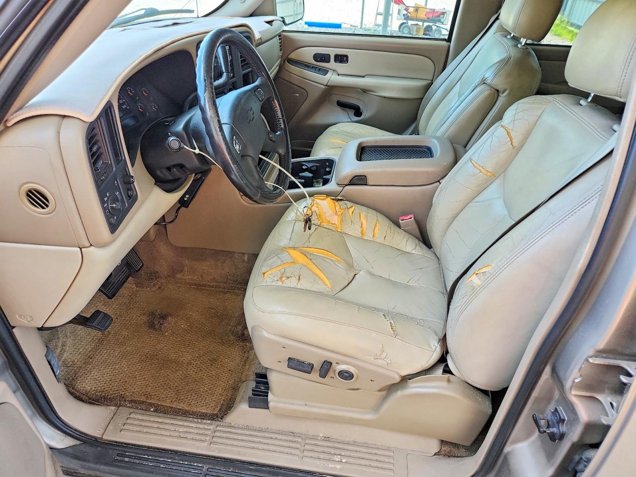 2003 Chevrolet Suburban C1500 Beige vin: 1GNEC16Z93J230649